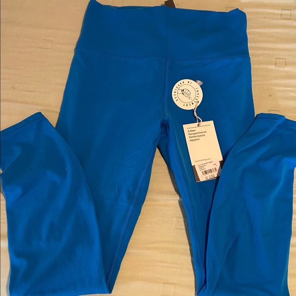 Vuori allthefeels regular length legging in regatta blue - Picture 4 of 7